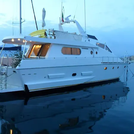 Boat&breakfast - * Castellammare di Stabia